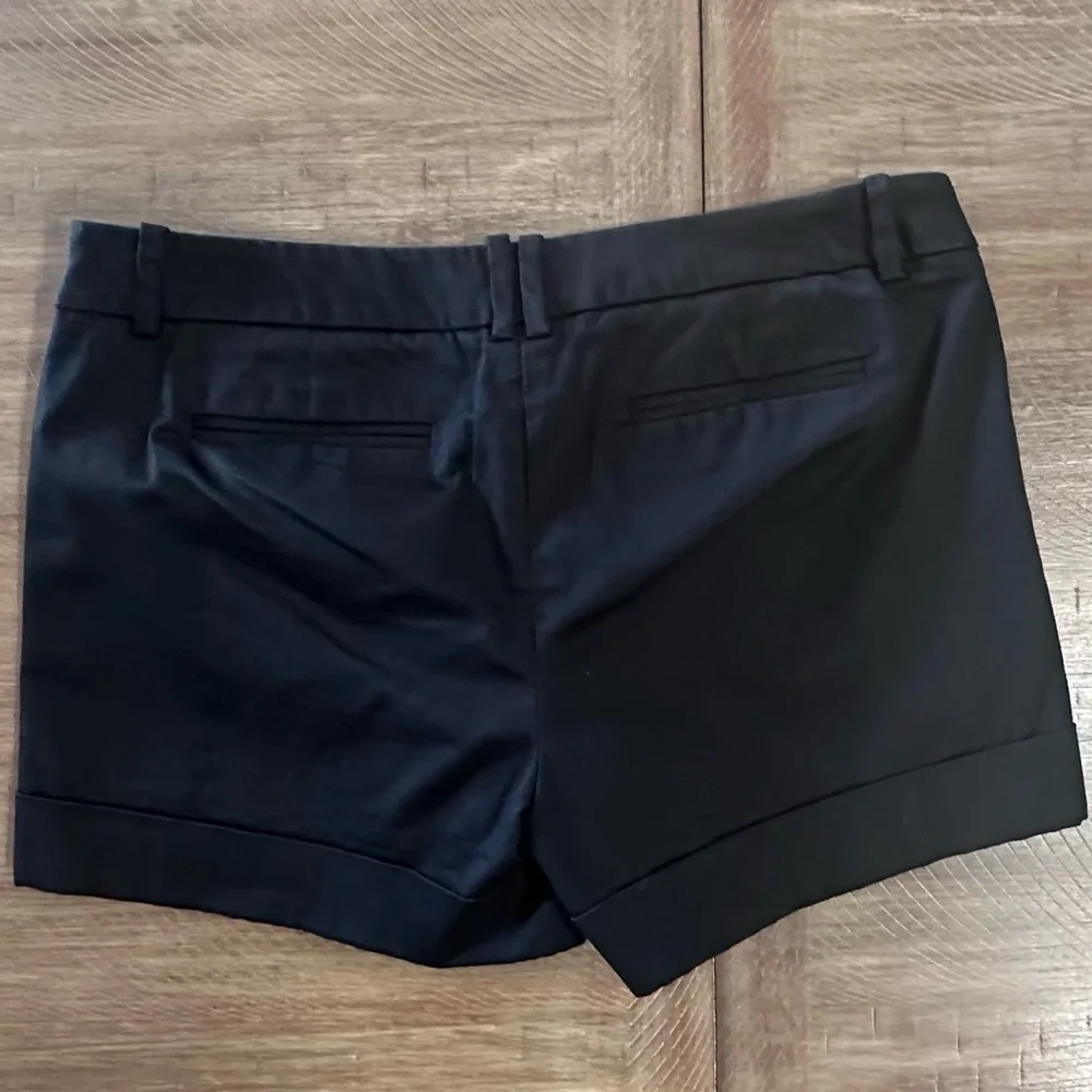 Mossimo Women's Black Cotton Stretch Cuffed Chino Short Shorts Size 8 - Picture 3 of 12